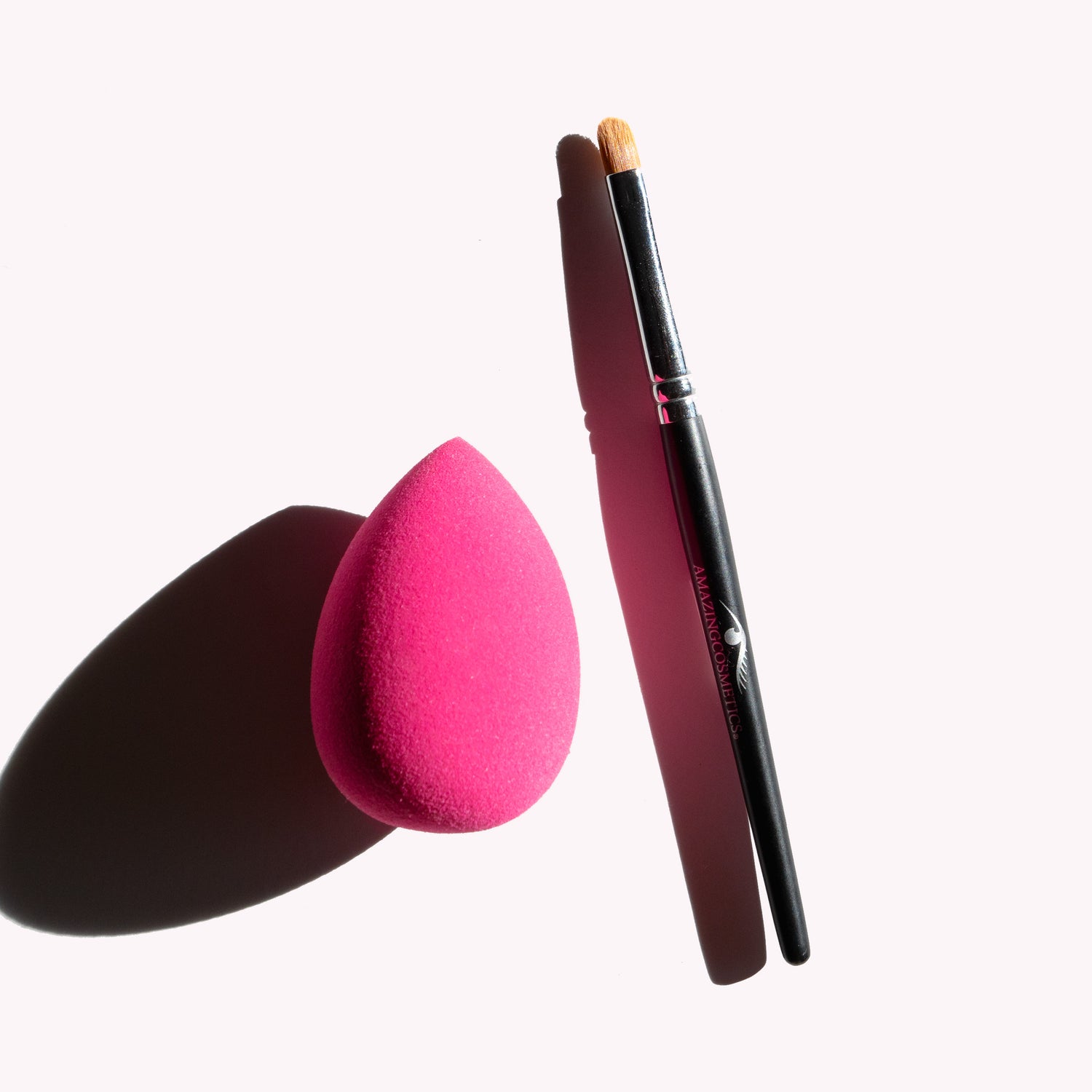 SMOOTH Blender and Concealer Brush Pair - AmazingCosmetics