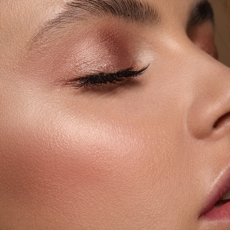Illuminate Primer + Highlighter - AmazingCosmetics